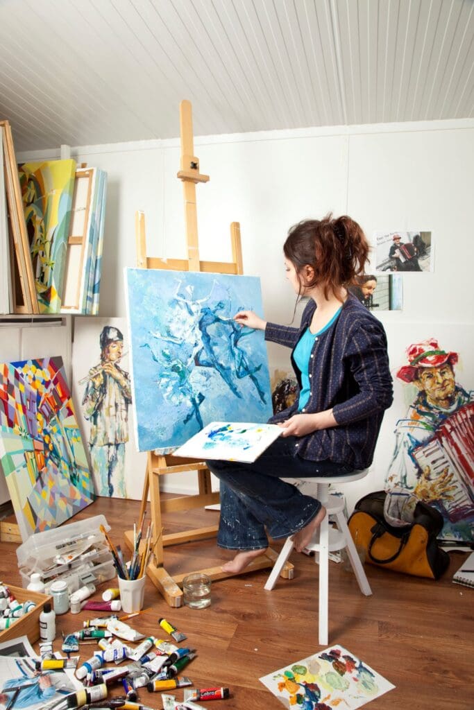 Paola Minekov Presents : POETRY MEETS ART